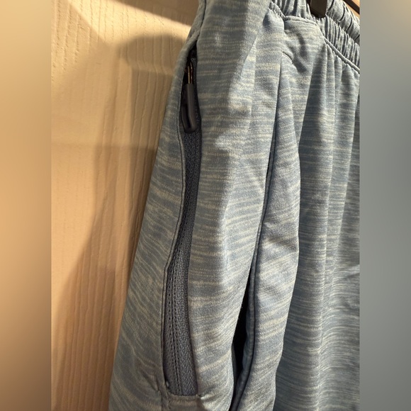 Lululemon Pace Breaker Short
Heather Allover Blue Cast Utility Blue-XXL - Picture 6 of 13